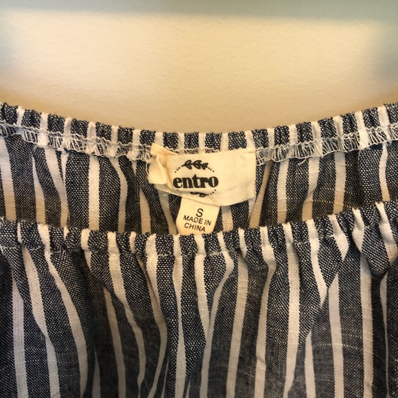 Entro Off the Shoulder Tassel Top - Picture 7 of 7